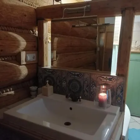 7 Holiday home